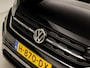 Volkswagen T-Cross 1.0 TSI Sport Automaat (APPLE CARPLAY, GROOT NAVI, GETINT GLAS, PARKEERSENSOREN, SPORTSTOELEN, LM VELGEN, ADAPTIVE CRUISE, NIEUWE APK, NIEUWSTAAT)