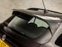 Volkswagen T-Cross 1.0 TSI Sport Automaat (APPLE CARPLAY, GROOT NAVI, GETINT GLAS, PARKEERSENSOREN, SPORTSTOELEN, LM VELGEN, ADAPTIVE CRUISE, NIEUWE APK, NIEUWSTAAT)