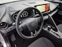 Toyota C-HR 1.8 Hybrid 140 Dynamic Automaat / Nieuw Model / Allseason banden / Stuur-, Stoel en Voorruitverwarming / Achteruitrijcamera / Elektrische achterklep / Keyless Entry/Start / Adaptief CC / Apple Carplay Android Auto / Climate control /