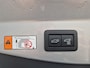 Toyota C-HR 1.8 Hybrid 140 Dynamic Automaat / Nieuw Model / Allseason banden / Stuur-, Stoel en Voorruitverwarming / Achteruitrijcamera / Elektrische achterklep / Keyless Entry/Start / Adaptief CC / Apple Carplay Android Auto / Climate control /