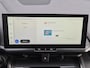 Toyota C-HR 1.8 Hybrid 140 Dynamic Automaat / Nieuw Model / Allseason banden / Stuur-, Stoel en Voorruitverwarming / Achteruitrijcamera / Elektrische achterklep / Keyless Entry/Start / Adaptief CC / Apple Carplay Android Auto / Climate control /