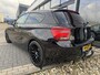 BMW 1-Serie 114i FULL OPTION : LEER/NAVI/PDC/S&S/MEDIA/ BTA/18INCH.LMV/ - NL AUTO/KM=NAP