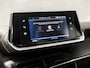 Peugeot 2008 1.2 PureTech Sport (APPLE CARPLAY, PARELMOER, GROOT NAVI, 360 CAMERA, SPORTSTOELEN, LANE ASSIST, PARKEERSENSOREN, CRUISE, NIEUWSTAAT)