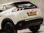 Peugeot 2008 1.2 PureTech Sport (APPLE CARPLAY, PARELMOER, GROOT NAVI, 360 CAMERA, SPORTSTOELEN, LANE ASSIST, PARKEERSENSOREN, CRUISE, NIEUWSTAAT)
