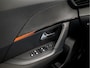 Peugeot 2008 1.2 PureTech Sport (APPLE CARPLAY, PARELMOER, GROOT NAVI, 360 CAMERA, SPORTSTOELEN, LANE ASSIST, PARKEERSENSOREN, CRUISE, NIEUWSTAAT)