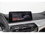 BMW 5-Serie Touring 530e xDrive Business Edition Plus Pano Comfortstoelen M-pakket