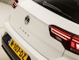 Volkswagen T-Roc 1.5 TSI Sport 150Pk Automaat (VIRTUAL COCKPIT, APPLE CARPLAY, GROOT NAVI, CLIMATE, LEDER, STOELVERWARMING, LED KOPLAMPEN, ZWART HEMEL, GETINT GLAS, CAMERA, ADAPTIVE CRUISE, NIEUWSTAAT)