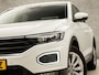 Volkswagen T-Roc 1.5 TSI Sport 150Pk Automaat (VIRTUAL COCKPIT, APPLE CARPLAY, GROOT NAVI, CLIMATE, LEDER, STOELVERWARMING, LED KOPLAMPEN, ZWART HEMEL, GETINT GLAS, CAMERA, ADAPTIVE CRUISE, NIEUWSTAAT)