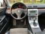 Volkswagen Passat Variant 3.2 V6 Highline 4M dsg rijd heerlijk unieke auto !!!!!!!!