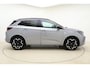Opel Grandland 1.2 Turbo Ultimate Automaat | Navigatie | Elektrische achterklep | Stoelverwarming | Climate & Cruise Control | Alcantara bekleding | Zwart dak | Lichtmetalen velgen