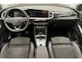 Opel Grandland 1.2 Turbo Ultimate Automaat | Navigatie | Elektrische achterklep | Stoelverwarming | Climate & Cruise Control | Alcantara bekleding | Zwart dak | Lichtmetalen velgen