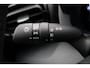 Toyota Yaris Cross 1.5 Hybrid 130 Dynamic | Achteruitrijcamera | Stuur, Voorruit en stoelverwarming | Apple Carplay & Android Auto |