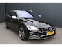 Volvo V60 2.4 D6 AWD Plug-In Hybrid R-Design - LEDER - TREKHAAK - SCHUIFDAK - CAMERA - 2e EIGENAAR