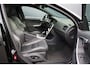 Volvo V60 2.4 D6 AWD Plug-In Hybrid R-Design - LEDER - TREKHAAK - SCHUIFDAK - CAMERA - 2e EIGENAAR