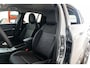 Jeep Avenger Summit 54 kWh | Warmtepomp | Elektrische Achterklep | Camera | Winter pack | Keyless | Climate Controle |