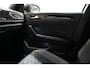 Volkswagen T-Roc 1.5 TSI R-Line * IQ Light - Camera - Keyless - 19" - ACC *