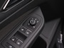 Volkswagen Golf 2.0 TSI GTI | 8.5 | Panoramadak | Stoel- en Stuurverwarming | Camera | Navigatie | Adaptive Cruise | Black Style |