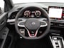 Volkswagen Golf 2.0 TSI GTI | 8.5 | Panoramadak | Stoel- en Stuurverwarming | Camera | Navigatie | Adaptive Cruise | Black Style |