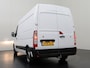 Renault Master 2.3DCi 135PK L2H2 Work Edition | Navigatie | Camera | Airco | 3-Persoons | 2500Kg Trekhaak