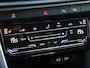 Volkswagen T-Roc 1.5 TSI Life Edition | Camera | Navigatie | Stoelverwarming | Adaptive Cruise |