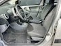 Toyota Aygo 1.0-12V + Automaat | 5-deurs | Apk 22-10-2026 |