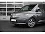 Volkswagen Multivan E-Hybrid 4-Motion | Trekhaak | Travel Assist | Easy open | Verwarmbaar stuur | Art Velours | Vis A Vis