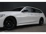 BMW 3-Serie Touring 320e High Executive M-Sport | Pan.Dak | Laserlight | Shadow Line | 19" LM |