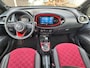 Toyota Aygo X UNDERCOVER AUTOMAAT ZWARTE VELGEN RODE ACCENTEN PDC STOELVERWARMING