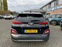 Hyundai Kona Electric EV Limited Sky 64kWh | SoH 100% | Leer | Navi | Schuifdak