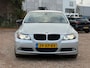 BMW 3-Serie 318i High Executive/LED/VELGEN