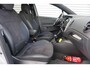 Renault Captur 1.3 TCe Version S AUTOMAAT - Airco / Navi / Cruise / Camera / Stoelverw. / Trekhaak