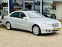 Mercedes-Benz E-klasse 230 Avantgarde automaat! Schuifdak l Navi l Airco ECC l Cruise l PDC V+A! Inruil koopje mooie auto!
