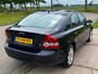 Volvo S40 2.4 Momentum ECC Audio/CD Electric pakket EBD Colorpakket ABS Getint glas LMV 16" Cruisecontrol Dealeronderhoud Nw Apk!