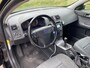 Volvo S40 2.4 Momentum ECC Audio/CD Electric pakket EBD Colorpakket ABS Getint glas LMV 16" Cruisecontrol Dealeronderhoud Nw Apk!
