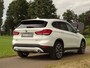 BMW X1 xDrive25i X-Line | 230PK | Schuifd. | Trekhk.| Nav | 19inch | Camera | Keyless | Uniek!
