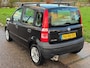 Fiat Panda 1.2 Class Audio/CD Electric pakket 2 x glazen dak ABS Colorpakket Getint glas LMV 14" Dakrails Dealeronderhoud Nw Apk!