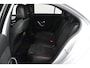 Mercedes-Benz A-klasse 180 Business Solution AMG (STOELVERWARMING, SFEERVERLICHTING, ACHTERUITRIJCAMERA, CRUISE CONTROL, NAVI)