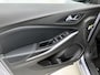 Opel Grandland 1.6 Plug-In Hybrid Elegance 225pk Automaat | Trekhaak | Navigatie | Climate Control | Adaptieve Cruise Control | Achteruitrijcamera | Parkeersensoren Voor + Achter | LED | Dodehoek Detectie | Verwarmbare Voorstoelen en Stuur | Apple Carplay/Android Auto |