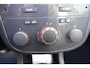Opel Corsa 1.4-16V - 5 Drs -Cosmo -pann dak - lm velgen -stuur/stoelverwarming - cruise cont.--climat control
