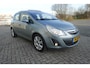 Opel Corsa 1.4-16V - 5 Drs -Cosmo -pann dak - lm velgen -stuur/stoelverwarming - cruise cont.--climat control