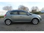 Opel Corsa 1.4-16V - 5 Drs -Cosmo -pann dak - lm velgen -stuur/stoelverwarming - cruise cont.--climat control