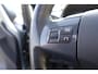 Opel Corsa 1.4-16V - 5 Drs -Cosmo -pann dak - lm velgen -stuur/stoelverwarming - cruise cont.--climat control