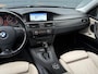 BMW 3-Serie Touring 325I M-Pakket - Leder - Xenon - Navi - Stoelverwarming
