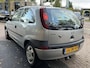 Opel Corsa 1.2-16V Comfort Radio/CD, Centrale vergrendeling, Elektrische ramen, Trekhaak
