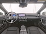 Mercedes-Benz A-klasse 250 e Plug-In Hybride Sfeerverlichting | Achteruitrijcamera | Ledkoplampen | Stuur en Stoelverwarming. Inclusief 24 maanden MB Certified garantie voor Europa.