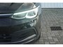 Volkswagen Golf 1.5 TSI 130pk Life | Navigatie | Stoelverwarming | Parkeersensoren