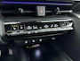 Toyota C-HR 2.0 Plug-in Hybrid 220 Executive | Panoramadak | Warmtepomp | Dodehoek detectie | JBL | Navigatie | Stoel-/stuurverwarming | 360 camera | 19 inch | Apple Carplay / Android Auto