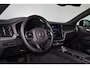 Volvo XC60 T6 Recharge AWD Ultra Black Edition - LONG RANGE - Panorama/schuifdak - IntelliSafe Assist & Surround - 360º Camera - Harman/Kardon audio - Adaptieve LED koplampen - Verwarmde voorstoelen, stuur & achterbank - Parkeersensoren voor & achter - Elektr. bedienb. voorstoelen met geheugen - Head up display - Draadloze tel. lader - Extra getint glas - Elektr. inklapbare trekhaak - 21' LMV