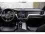 Volvo XC60 2.0 T8 Twin Engine AWD R-Design | Bowers & Wilkins Audiosysteem | Luchtvering | Head-up display | 360 camera | Trekhaak | 22" lichtmetalen velgen | Extra getint glas | gelamineerde ramen rondom | Elektr. verstelbare stoelen incl. memory | Adaptieve bochtverlichting | Automatisch inparkeren |