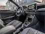 Volkswagen T-Roc 1.5 TSI R-Line Edition CAMERA IQ LIGHT APPLE CARPLAY VIRTUAL DASH DODEHOEK